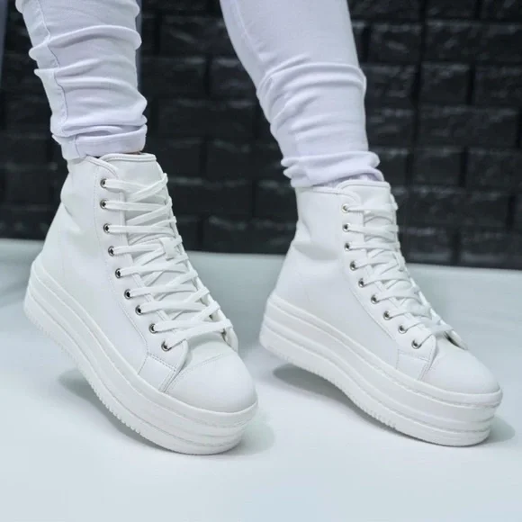 NIB White Vegan Leather High Top Platform Sneakers - Picture 6 of 9